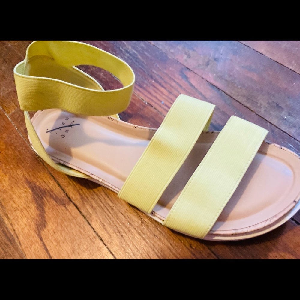 Women’s Sandals